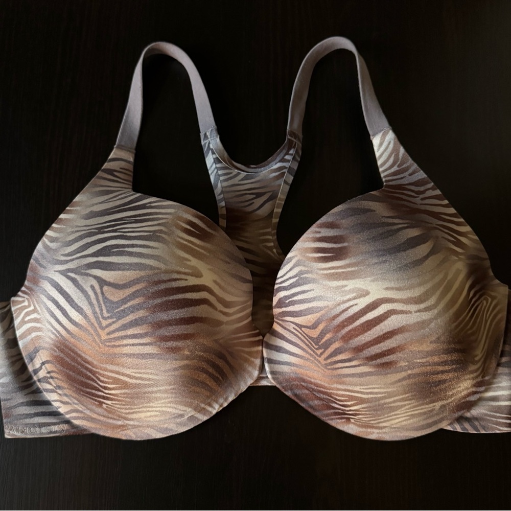 Victoria's Secret Animal Print Bra in grey tones, Racerback Demi.